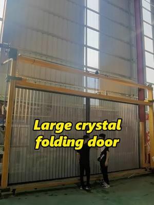 Our folding doors can be custom made to your size, even larde sizes like this one can be made. #foldingdoors #pvcdoor #partitiondoor #pvcfoldingdoor #aluminum #factory #deco #tottme #chinawindoors #madeinchina #made-in-china