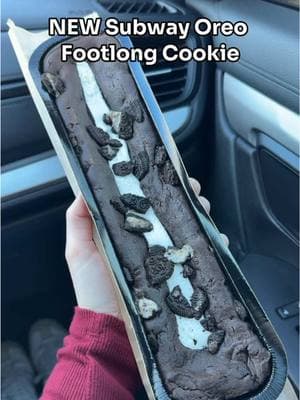 trying the NEW Subway Oreo Footlong Cookie! #subway #subwayfootlong #oreofootlongcookie #oreo #oreocookies #cookiereview #subwaycookies #Foodie #foodtiktok #FoodTok 