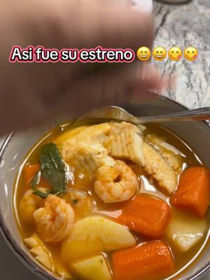 Vajilla linda en diferentes colores 😍😍 #viralvideo #fyp #cocina #momlife #fypシ゚viral #explore #dinner #DinnerIdeas #caldodecamaron #fypage #dinnerwithme #TikTokShop #cooking #vajilla #foryoupage #viral #viralvideotiktok 