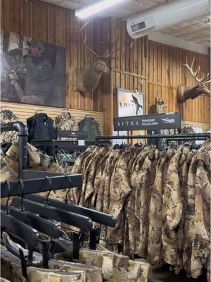 Sitka is on sale! Come see us at Mack’s Prairie Wings for savings up to 40% on select items. #mackspw #mpw #sitka #thehuntbeginshere 