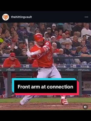 @thehittingvault (picture cred) Who’s paying attention 😎🤷🏻‍♂️ #Trout #connection #hittingcoach #hittinginstruction #letsgo