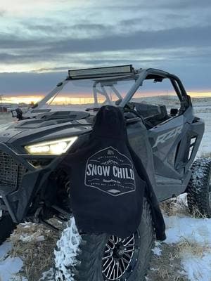 STUCKKKKKK we’ve all been there.. check out my bio #stuck #turbo #turbosled #polaris #clothing #SmallBusiness #snowlover #trendingvideos #snowchild #polarissnowmobiles @Snow Child 