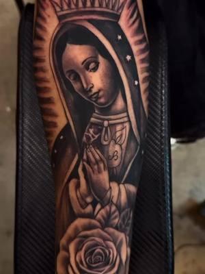 Virgin Mary by @Andres Martinez #mexicanstyle_tattoos #mexicanstyle_lifestyle #mexstyle_videos #religioustattoo 