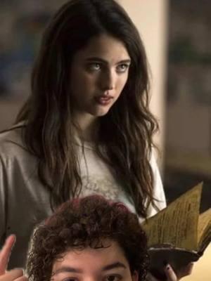 not even exaggerating cause when I heard about her wedding I was like ‘???? Jack Antonoff is marrying Mia Sutton????’ i didnt realize ppl knew her outside of this movie #margaretqualley #deathnote #noteflix #misaamane #amanemisa #miasutton #greenscreen 