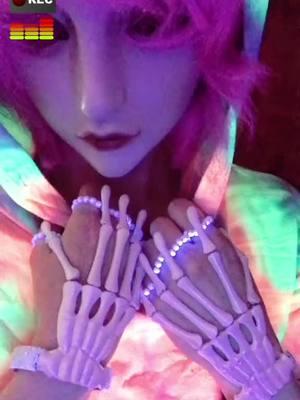 Oldie…but goodie 💕 One of my favorites from back in the day ❤️#onthisday #tainted_violet #mysterious #tainted_mysterious #tainted_raven #fyp #oldies #purgefam😈 #mask #colorful #creative #musictok #bartender #creators #foryoupage 