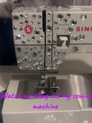 #CapCut #contentcreator #iliketiffanycollection #atlanta @DIYOURSELFX #DIY #blingbling #rhimestones #sewingmachine #singer #creative #patience #therapy 