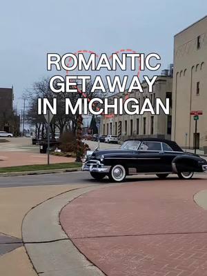 Love is in the air at @DreamStay !  It's time for a romantic getaway to spend some quality time with your Valentine 💝  Date night ideas in Downtown Muskegon  ❣️ Muskegon Art Museum  ❣️ Museum of History & Science  ❣️ Socibowl  ❣️ Lumberjacks Hockey  ❣️ Hackley Public Library  ❣️ Hackley & Hume Historic Site ❣️ Frauenthal Theater  #Muskegon #muskegonmichigan #romanticgetaway #datenight #ValentinesDay