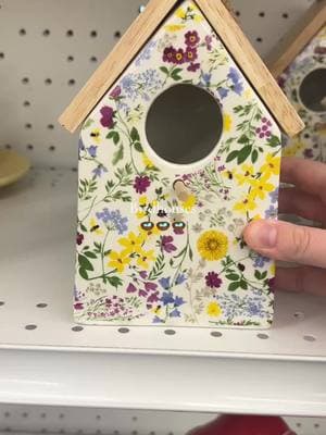 We'll take one of each! #birdhouses #springdiy #springdecor