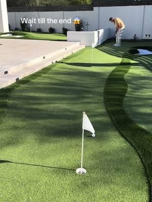 Imagine you’re on the last hole of the match and this happens.. dial in your putts with a BNG putting green to make sure that doesn’t happen 😩⛳️  #golf #puttinggreen #puttingcourse #luxury #luxuryhomes #golftiktok #golfarchitecture #golfart #golfing #dreamyard #backyard #backyardgoals #viral #views #fyp #golfdesign #chipping #landscapedesign 