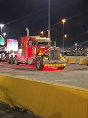 Absorber tower MD to MI 195' long 15' 5" tall 14' 11" wide GVW 255000 lbs #rleenterprises #rlepilotservices #x50pilotcarservices #superload #pacevo #trucking #heavyhaul #pilotcar #w900kenworth #w900 #kenworth #transmastertrailers 13axles