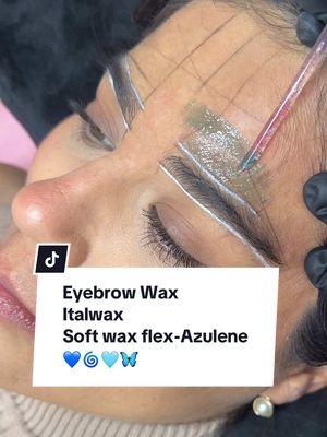 Full Brows have my heart 💙   #eyebrowwax  #italwax #browwax #brows #diseñodecejas #hardwax #wax  #lasvegasesthetician #italwaxazulene #italwaxsoftwax #azulene  #cegas #lasvegasbrowwax #CapCut 