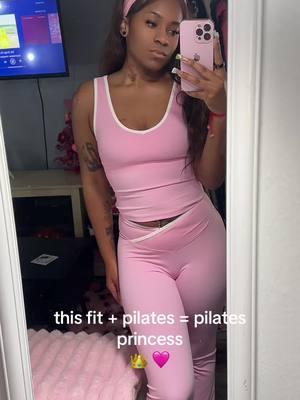 ohhh she is cute !!  #pink #pinkpilatesprincess #pilatesprincess #pilatesoutfit #pilatestok #pinkworkoutset #tiktokshopjumpstartsale #tiktokshopjumpstart #tiktokshopfinds #tiktokshopdeals #spotlightfinds 