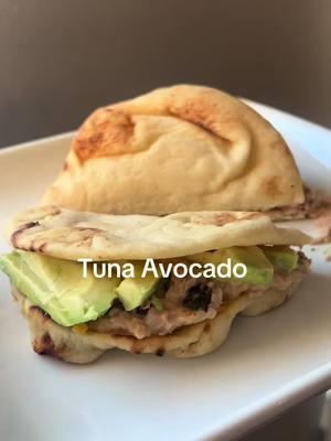 Tuna Avacado Sammyyy #tunacado #tunasandwich #cooking #lunchideas 