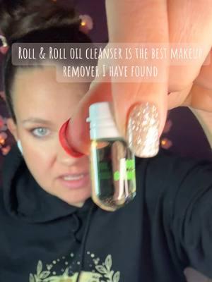 #rollandroll #facecareroutine #koreanfacecare #oilcleanser #makeupremoval #meltsitoff #beauty #bestgiftever #musthave #youneedthis #greatdeal #giftideas #skinbarrier 