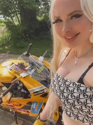 #katyaalmaz #ducatigirl #katyaalmas #motogirl #bikergirl #bikergirlsoftiktok #moto #motoblogger #motokatya #bike #katyadealmaz #motorcycle #bikers #Motorsport #motolove #motolady #motorbike #motorcycles #motovlog #motolife moto bike girl #ducatipanigalev4 #ducatirider #ducaticorse #ducatisupersport #peccobagnaia #pecco 