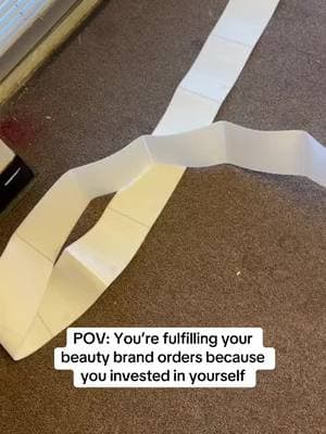 Let us help you brand your business so your target customers can find you ✨❤️ #custompackaging #customlabels #productlabels #beautylabels #graohicdesigner #byredd #byreddbeauty #byreddwholesale 