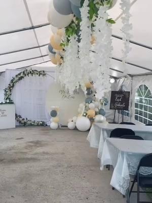 Estas flores se robaron el show 🤩 #boda #weddingdecor #decoraciondebodas #flores #eventos #diyprojects #decoracionesglobos 