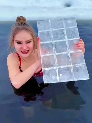 Ice queen#ice #icequeen #iceland #funn #cold #ohmygod #usa🇺🇸 #chocolate 