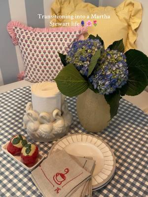 By one little detail at a time, this week was flower bouquets #littledetails #flowerarrangement #homedecor #pinterest #marthastewart #coastalliving 