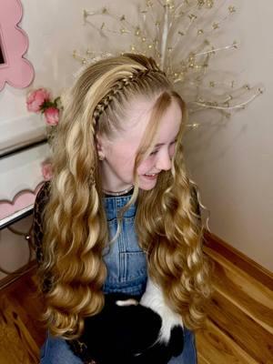 Happy Friday! Today we did a feathered headband hairstyle! 🪶 All our favorite hair tools and accessories are linked in my bio under LTK! #kidshairstyles #hairtutorial #girlshairstyle #hairtok #braidstyles #healthyhair #longhair #hairinspo #relatable #hairoftheday #hair #easyhairstyle #blonde #hairtips #schoolhairstyles #braidtutorial #hairdo #hairvideos #hairgoals #hairaccessories #hotd #hairstyle #braids #wavyhair #teen #headband #braidstyles #haireducation