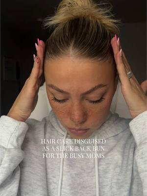 My go to style before hair wash day so I can scalp oil and put a hair mask in >> 🤌🏼 this postpartum hair REQUIRES these things 💁🏼‍♀️🫶🏼 #shorthairstyles #shorthair #slickbackbun #slickbackbuntutorial #shorthairslickbun #shorthairtutorial #shorthairstyle #quickhairstyle #easyhairstyles #postpartumhair #haircare #postpartum 