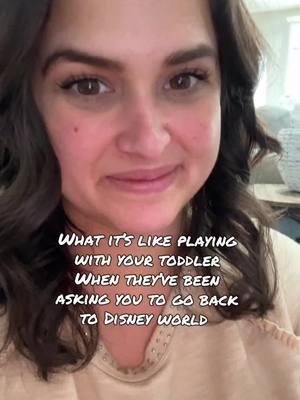 She’s anything but subtle 🤷‍♀️ #disneyworld #planningdisney #toddlersoftiktok #toddlertok #momlife #disneymom 