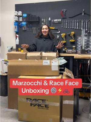 New parts day 🗣️⚙️❤️‍🔥 ily @racefacemtb @Marzocchi MTB  #mtbgirl #bikes #unboxing #new #asmr #marzocchi #raceface #haul 