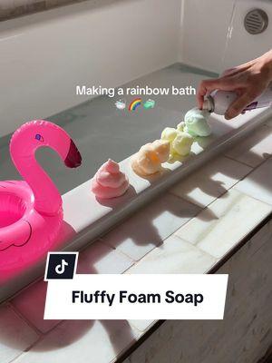 This fluffy foam soap is so fun to play with and it smells amazing  #foamsoap #bathtoys #foamasmr #bathtimeplay #momhacks #toddleractivities #sensoryplay #sensoryplayideas 