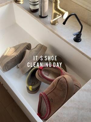 Clean shoes >> to shop the cleaners I used: comment “Uggs” below and I’ll send ya the 🔗  #cleaning #uggs #shoecleaner #cleanwithme #cleaningtips #cleaningasmr #asmr #cleaninghacks #sneakers #uggcleaning #shoes #cleaningmotivation #cleanhouse #cleanshoes #waterproofing #shoespray #amazonfinds  #suedeshoes #laundryhacks #budgethacks #sneakercleaner #laundry