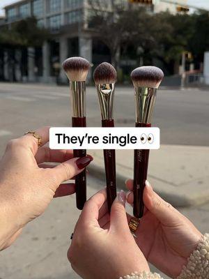 Our new favorite brush trio just split up…and is now available as SINGLES💅  — #bkbeauty #makeupbrushes #foundationbrush #concealerbrush #contourbrush #blushbrush #complexionroutine #MakeupRoutine #easymakeup #flawlessmakeup 