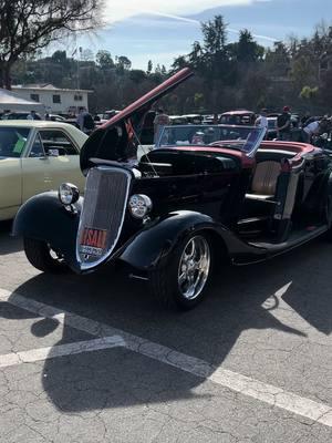 Flashback Friday to Grand National Roadster Show.  #gnrs #grandnationalroadstershow #carshow #classiccars 