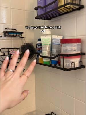 The pink looks SO cute 🥹 #bathroomorganization #bathroomshelf #homedecor #homeimprovement 