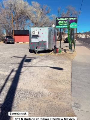 Come, check us out in Silver City at the @Canna Co #foodtralier #silvercitynewmexico #smokeshack #phillycheesesteak #newmexico #fyp #cannaconm 