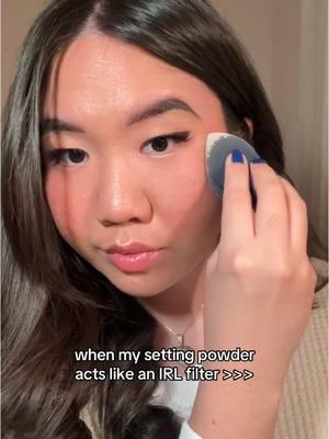 We LOVE when our setting powders don’t clog our pores AND provide an IRL filter 🙌🏼 #settingpowder #glassskin #makeuptips #talcfree #talcfreemakeup #asianowned #mattemakeup #glowymakeup 