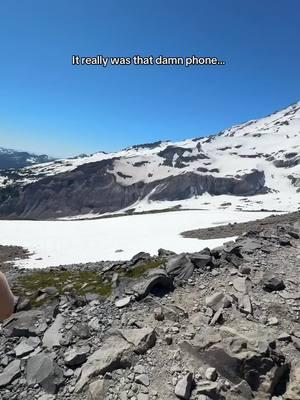 Our parents were right…  #bucketlisttravel #mountrainier #mtrainiernationalpark #mountrainiernationalpark #getoffyourphone #traveltok 