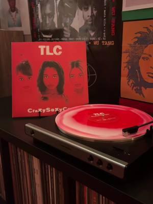 Creep - TLC                                                    #crazysexycool #90srnb #rnb #tboz #lefteye #chilli #creep #tlc #nowplaying #vinyl #vinylcollection #music 