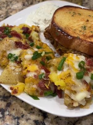 Lunch =Loaded smashed Potatoes & Sloppy Joe 😋 #thatmanandthemkids #familymeals #EasyRecipes #momlife