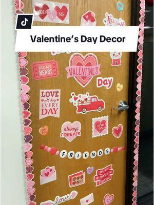 Decorate for Valentine’s Day with our new Create & Decorate Quick Kits! ❤️💌💐 #diyclassroom #classroomideas #teachercreated #classroominspo #bulletinboard #classroomdoor #officedoordecor #ValentinesDay #valentinesdiy #valentinesdayclassroom #doordecor 