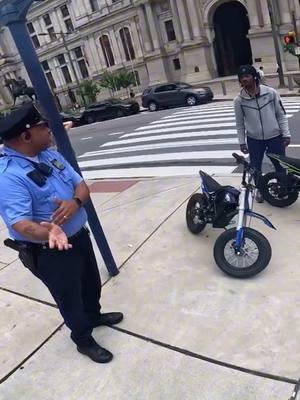 Mad cop vs ebox😂 #viral #explore #explorepage #fyp #foryou #foryoupage #ebox #ebox2 #bikevscops #electricdirtbike #philly 