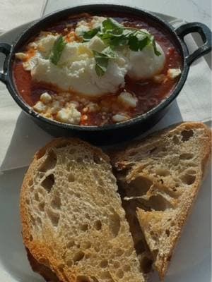 #Friday #me #in #farinebakery #shakshuka #0 #customerservice #soso #haveagoodweekend #loveintheair #sevgi #məhəbbət 😁 #washingtonstate #redmond #azerbaijan #baku 