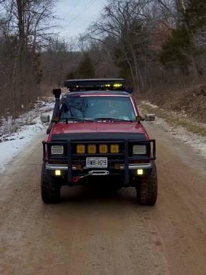 don't let's darkness ruin  your adventure!  #diodedynamics #alllamber #missourioutdoors #diodedynamicspartner  #neverstopexploring  #816overlanding  #lettherebelight #itslit #lit #missouribackroads #stopandenjoylife #lifeonthebackroads 