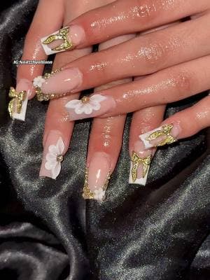 Cute gold nail set🤍 #nails #donailswithme #goldnailinspo #cutenails #nailtutorial #nailinspo #nailtech #foryouu #acrylicnails 