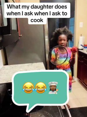 What my daughter does when I ask when I ask to cook vs me.Meanwhile a real a little   Daenerys Targaryen is born with true dragon blood. Nothing scares this one 😂😂.Hands of steel from mom to baby.  Watch the little chef make her own noodle to end.#comedyvideo #motherdaughter #relatable #africanfoodie #AfricanFood #africanfoods 