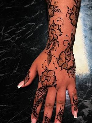 #seattlehenna #fypシ #prettyvibes💕 #seattlehennaartist #allahumabarik #foryou #viral #hennatiktok #viraltiktok #hennavideos #hennatattoo #seattlehennaart #viral 