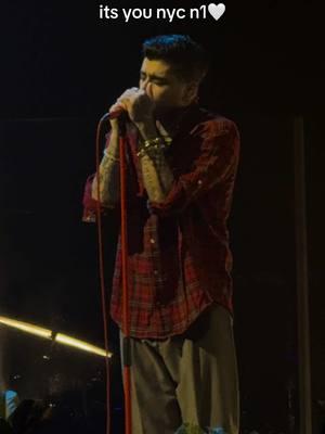 ily zayn omg #itsyou #itsyouzayn #zayn #zaynmalik #roomunderthestairs #hammersteinballroom #manhattancenter #nyc #newyork #newyorkcity #nobodyislistening #icarusfalls #mindofmine #zaynconcert #zaynmalikconcert #concert #generaladmission #stardust #stardustvip #roomunderthestairsvip 