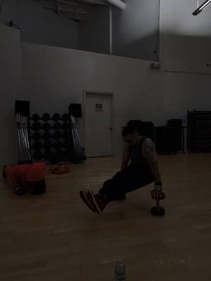 Freestyle Friday 💪with @MR  . . . #zworkoutz #calisthenics #inshape 