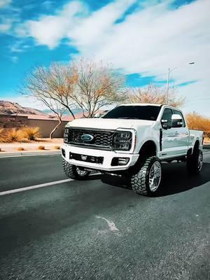 She’s just a baddie. #ford #f250 #powerstroke #diesel #superduty #vegasbuilt #CapCut #kg1 #fury #flog @FlogIndustries @KG1 Forged Wheels @FURY Tires @Ryan John @BDS Suspensions 