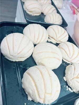 Quien quiere la receta #conchas #pan #recetas #foryoupage #foodtiktok #recetasfaciles #conchasmexicana #aprendamosjuntos 