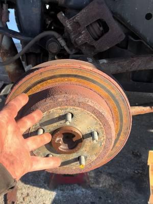 My Mobile Mechanic shares crucial insight in regards to removing a brake rotor that is stuck to the brake shoes #brakes #autorepair #mobilemechanic #auto #CarRepairTips #MobileMechanic 