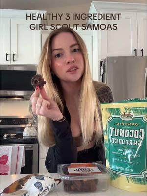 These are so good! 😋 #girlscoutcookies #samoa #healthyrecipes #3ingredientsrecipes #healthydessert #dates #yummy #trending #stayathomewife #girlscoutcookieseason #samoacookies #healthy #cookierecipe #BakeWithMe #cookwithme 